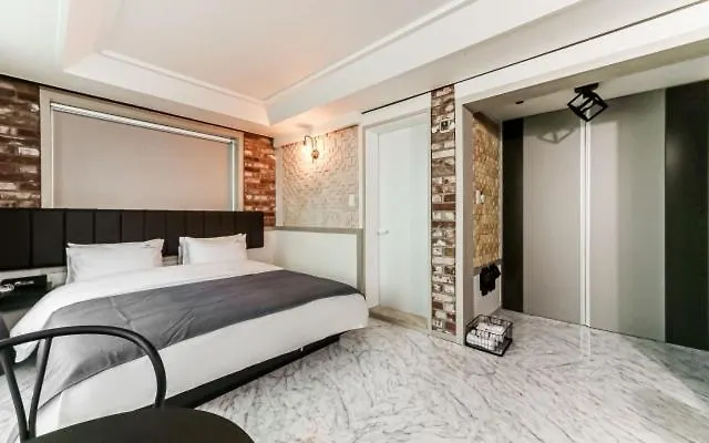 Sloth Hotel Songjeong Busan South Korea