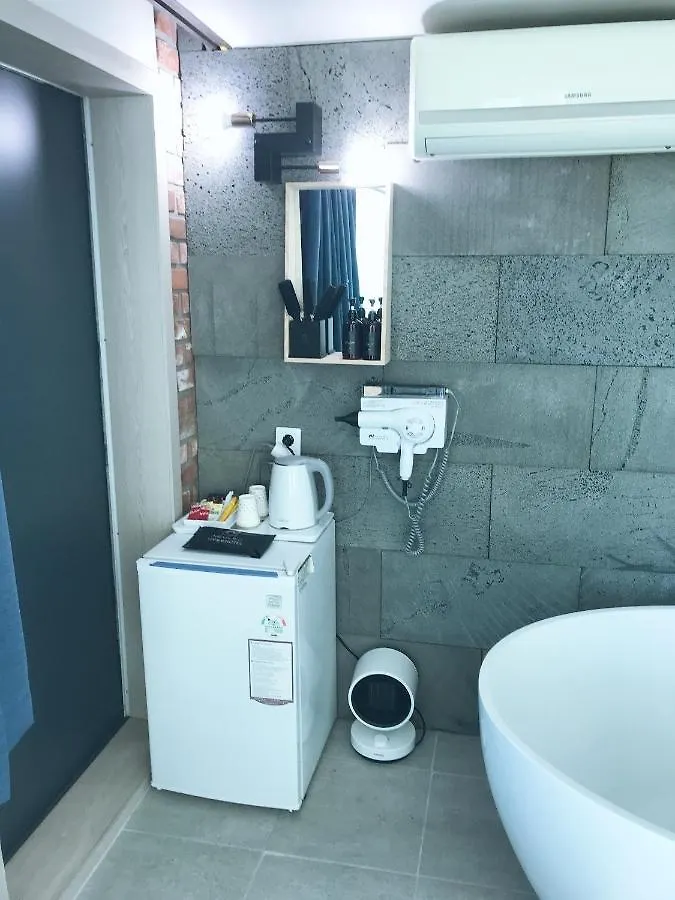 Sloth Hotel Songjeong Busan 0*,