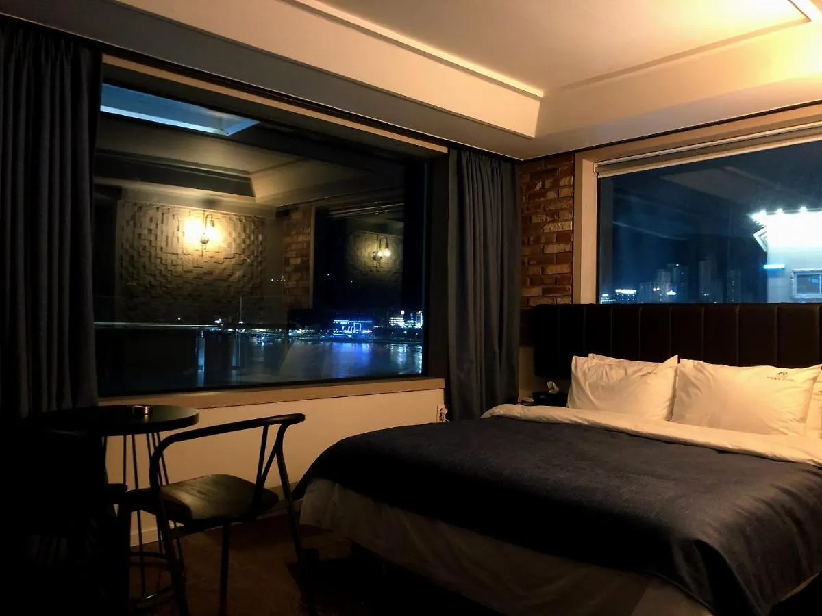 Sloth Hotel Songjeong Busan