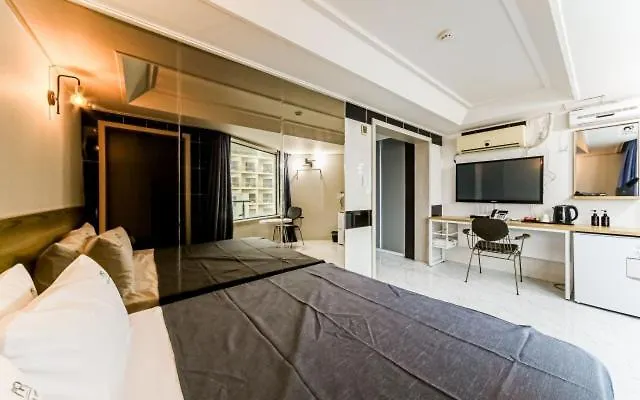 Sloth Hotel Songjeong Busan