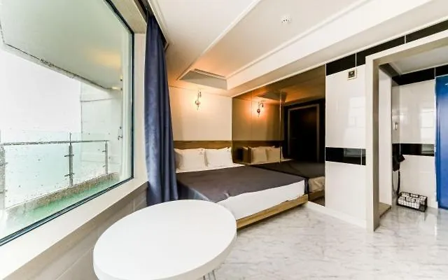 Sloth Hotel Songjeong Busan